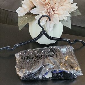 Black Travel Folding Hangers